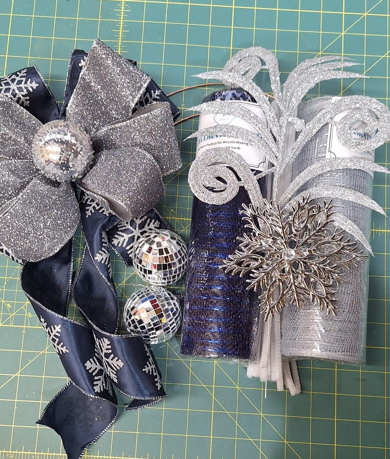 Wreath Kits (Navy and Silver)