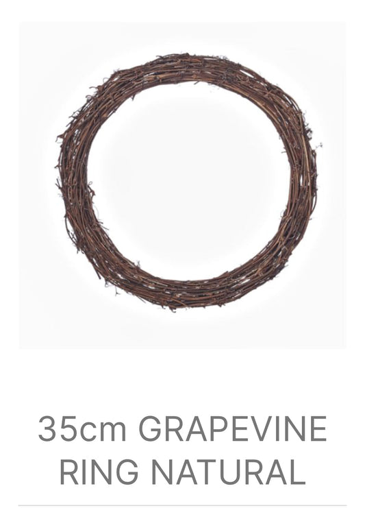 35cm Grapevine Natural Wreath