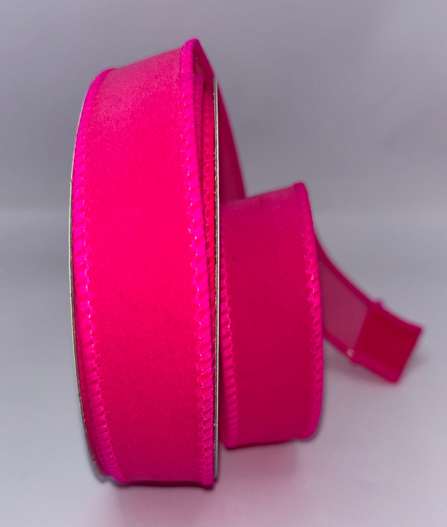 1” (25mm) Cerise Velvet Wired Christmas Ribbon