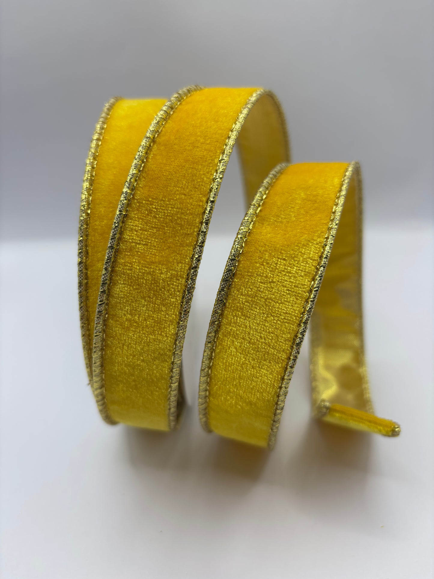 1” (25mm) Yellow/Gold  Velvet - Gold Backed Wired Christmas Ribbon